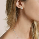 Boucles d'oreilles PASSION Fleurs avec Solitaire & Zircons porté